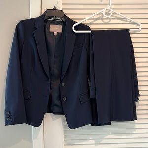 Women’s petite navy Banana Republic suit